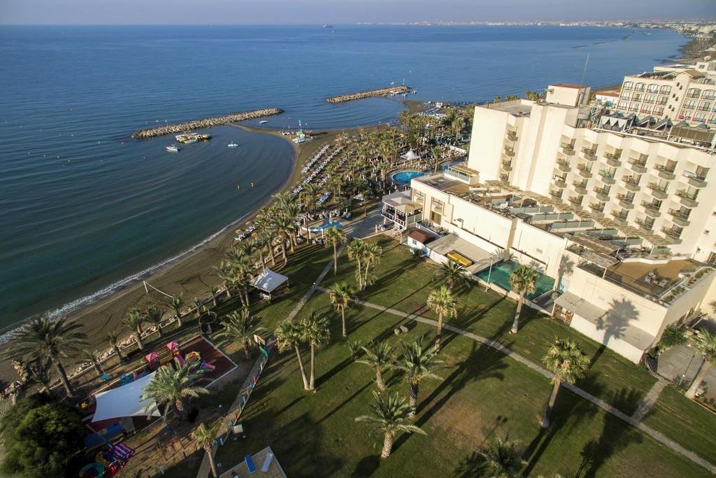 gb_goldenbay_3